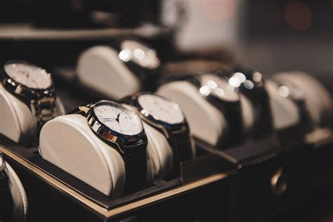 watch stores online